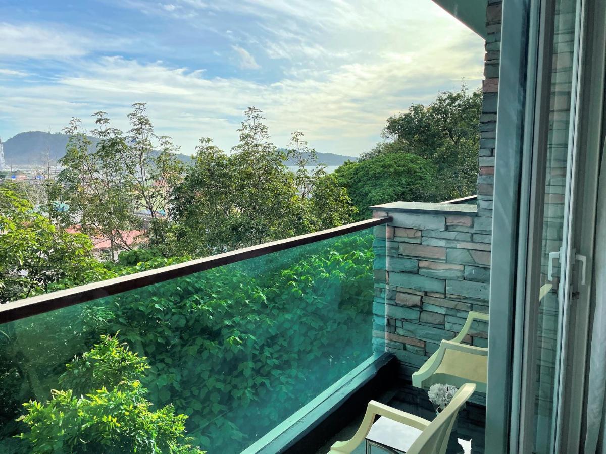 Emerald Terrace Apartments By Lofty Patong Luaran gambar