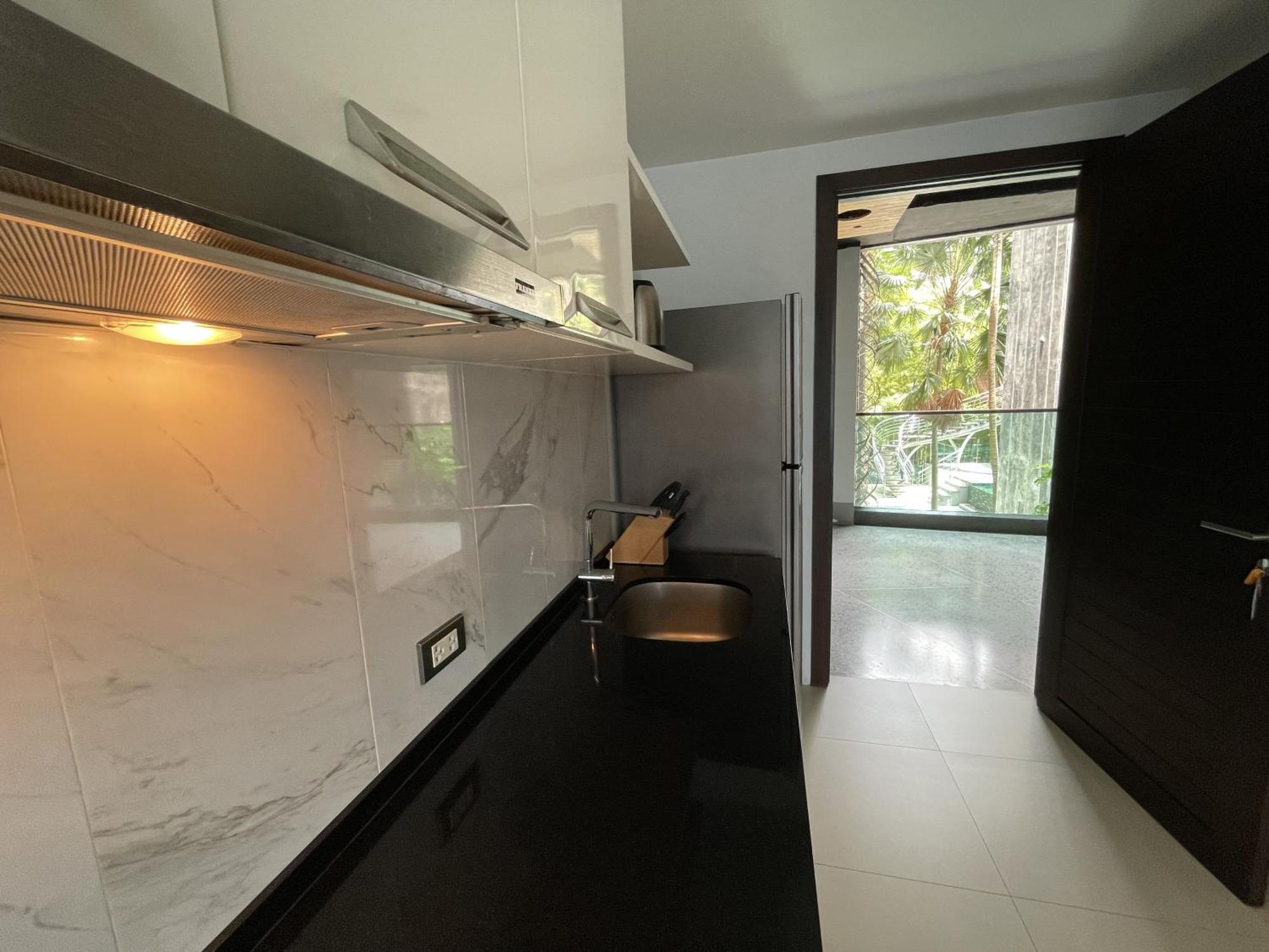 Emerald Terrace Apartments By Lofty Patong Luaran gambar