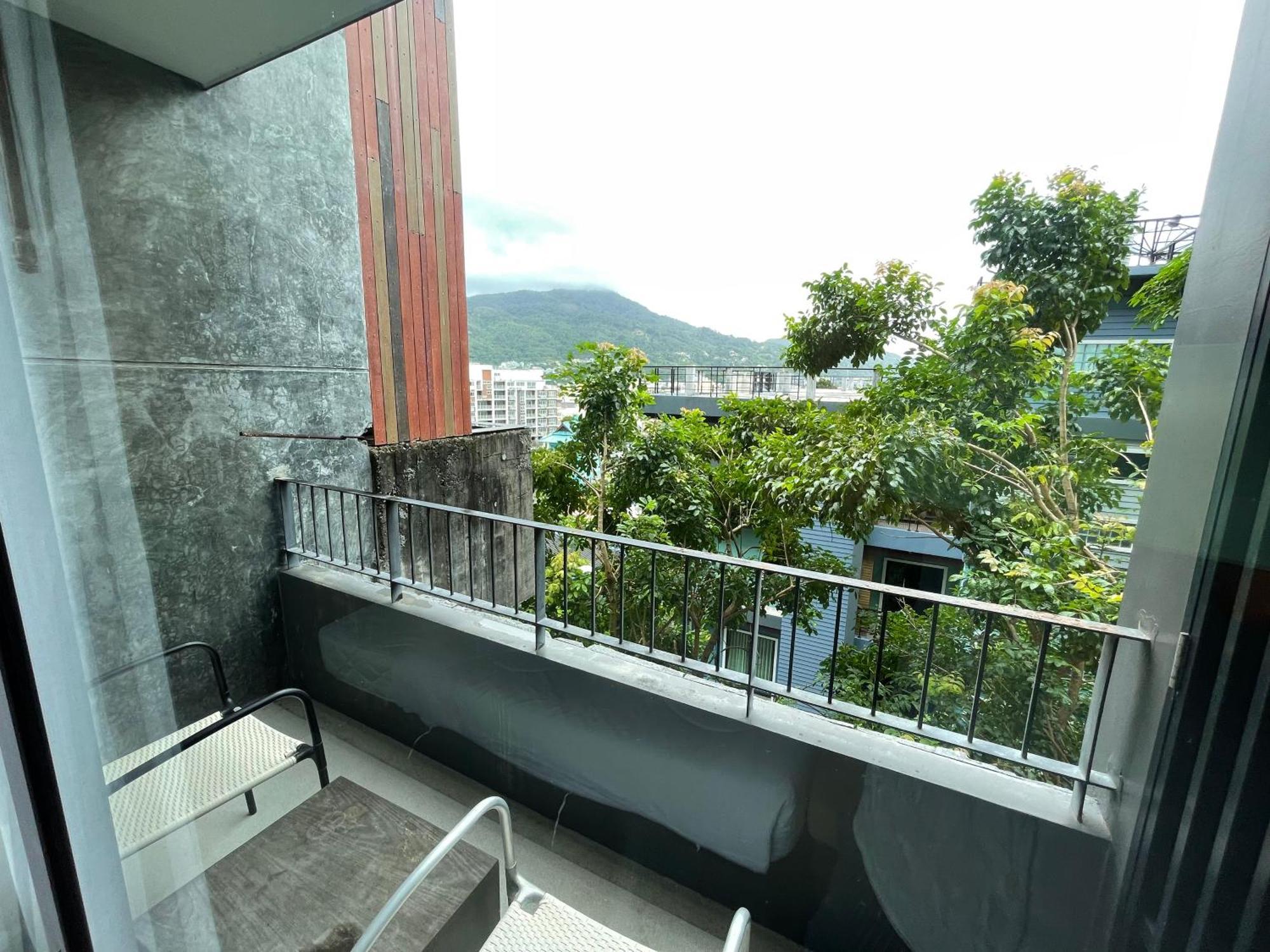 Emerald Terrace Apartments By Lofty Patong Luaran gambar