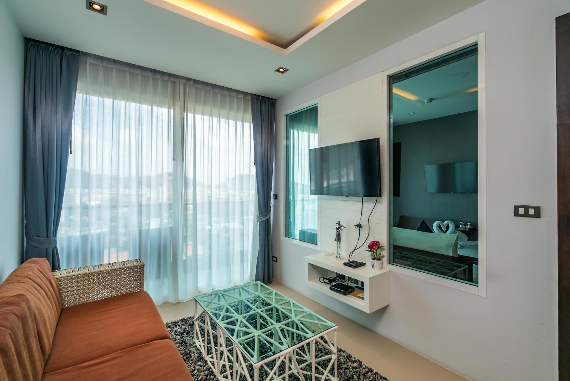 Emerald Terrace Apartments By Lofty Patong Luaran gambar