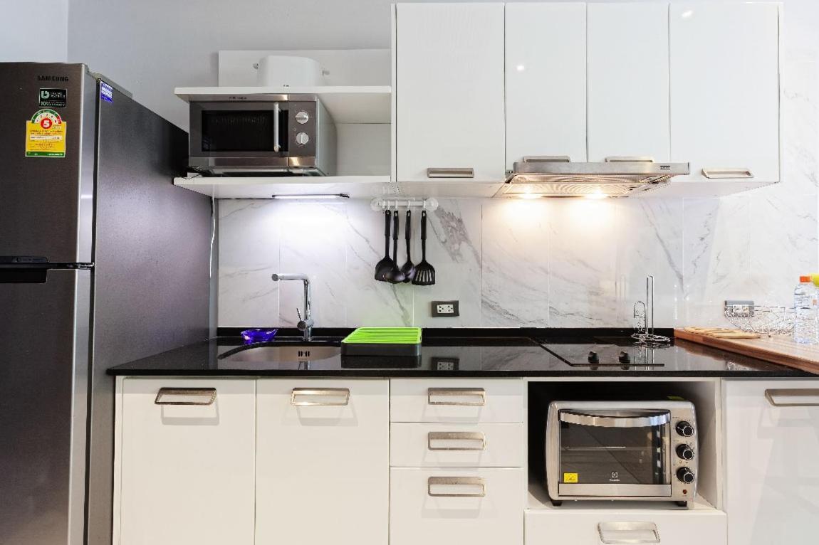 Emerald Terrace Apartments By Lofty Patong Luaran gambar